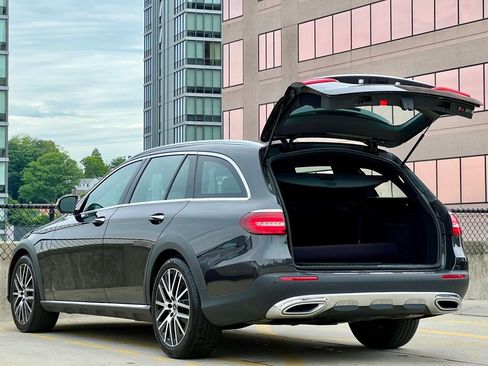 Used 2023 Mercedes-Benz E 450 4MATIC All-Terrain Wagon image 8