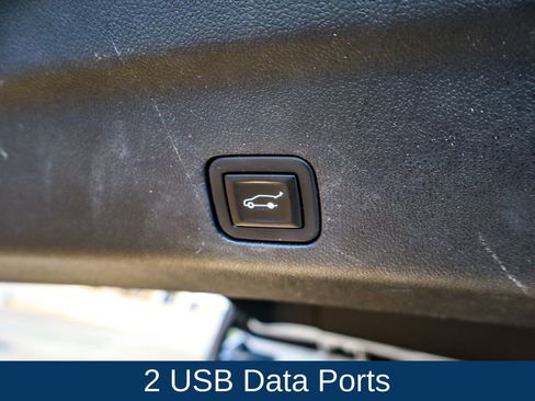 Used 2021 Chevrolet Tahoe Z71 w/ Luxury Package image 34