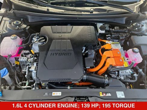 Used 2026 Hyundai Elantra Hybrid FWD image 13