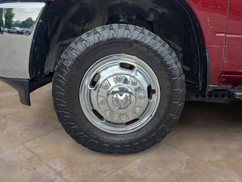 Used 2022 RAM 3500 Tradesman w/ Chrome Appearance Group AWD/4WD image 23