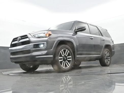 Used 2021 Toyota 4Runner Limited AWD/4WD image 12