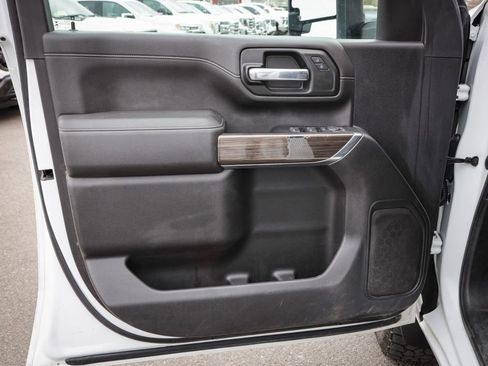 Used 2023 Chevrolet Silverado 2500 LT AWD/4WD image 15