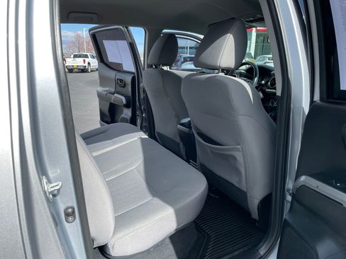 Used 2018 Toyota Tacoma SR5 image 13