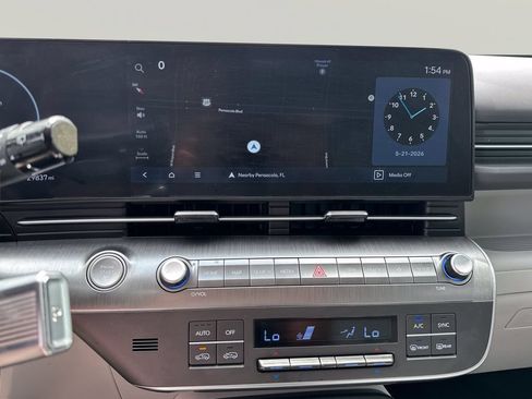 Certified 2024 Hyundai Kona SEL w/ Convenience Package FWD image 17