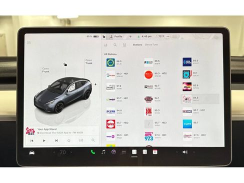 Used 2023 Tesla Model Y Performance AWD/4WD image 22