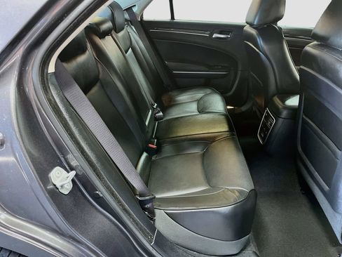 Used 2022 Chrysler 300 Touring L w/ Comfort Group AWD/4WD image 25