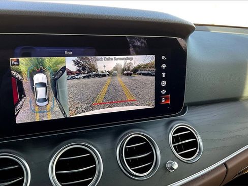 Certified 2021 Mercedes-Benz E 350 4MATIC Sedan image 21