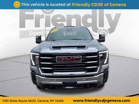 Used 2024 GMC Sierra 2500 SLT w/ SLT Premium Package image 2