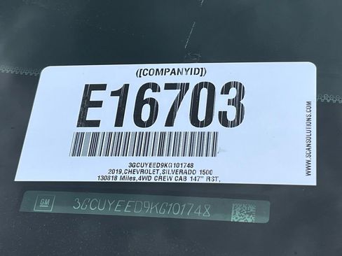 Used 2019 Chevrolet Silverado 1500 RST AWD/4WD image 2
