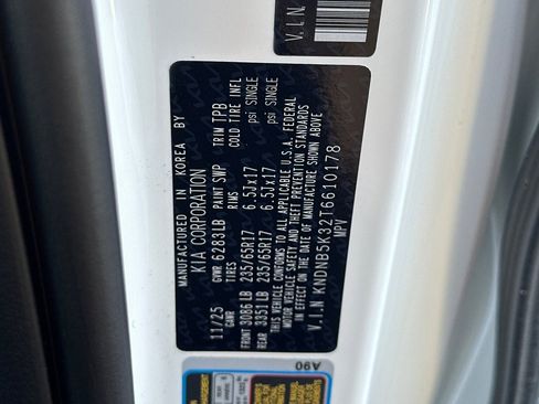 New 2026 Kia Carnival image 29