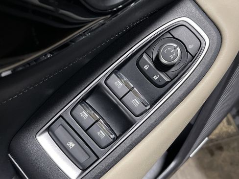 Used 2023 Subaru Outback Limited image 9