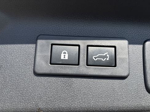 Used 2025 Subaru Forester Limited image 7