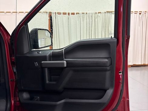 Used 2018 Ford F150 XLT w/ Equipment Group 302A Luxury AWD/4WD image 27