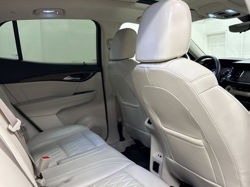 Used 2023 Buick Envision Avenir image 22