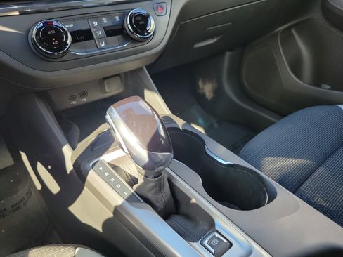 Used 2024 Buick Envista Preferred w/ Convenience II Package image 22