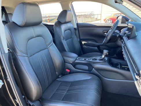 Certified 2025 Honda HR-V EX-L image 27