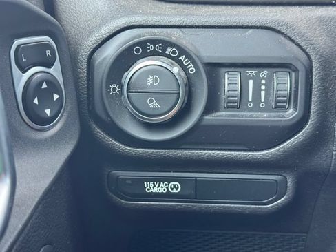 Certified 2020 Jeep Gladiator Rubicon AWD/4WD image 23