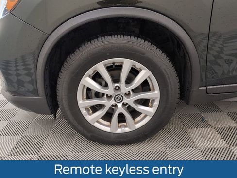 Used 2020 Nissan Rogue SV image 21