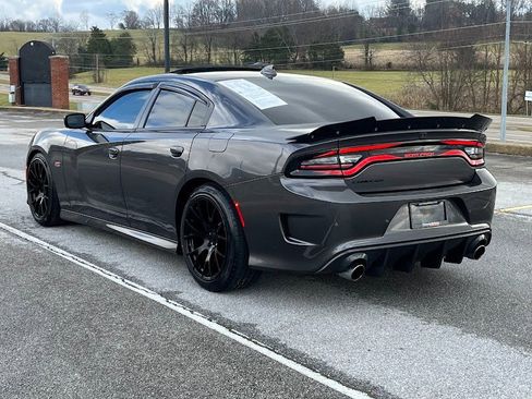 Used 2016 Dodge Charger R/T Scat Pack w/ Beats Audio Group image 23
