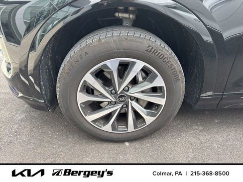 Used 2025 Audi Q6 e-tron Premium w/ Convenience Package image 8