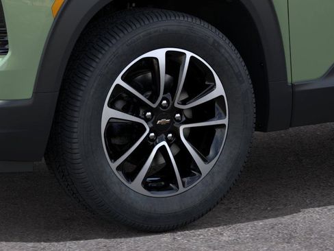 New 2026 Chevrolet TrailBlazer LT w/ Convenience Package AWD/4WD image 9