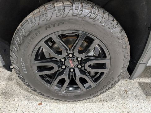 Used 2021 GMC Sierra 1500 Elevation image 11