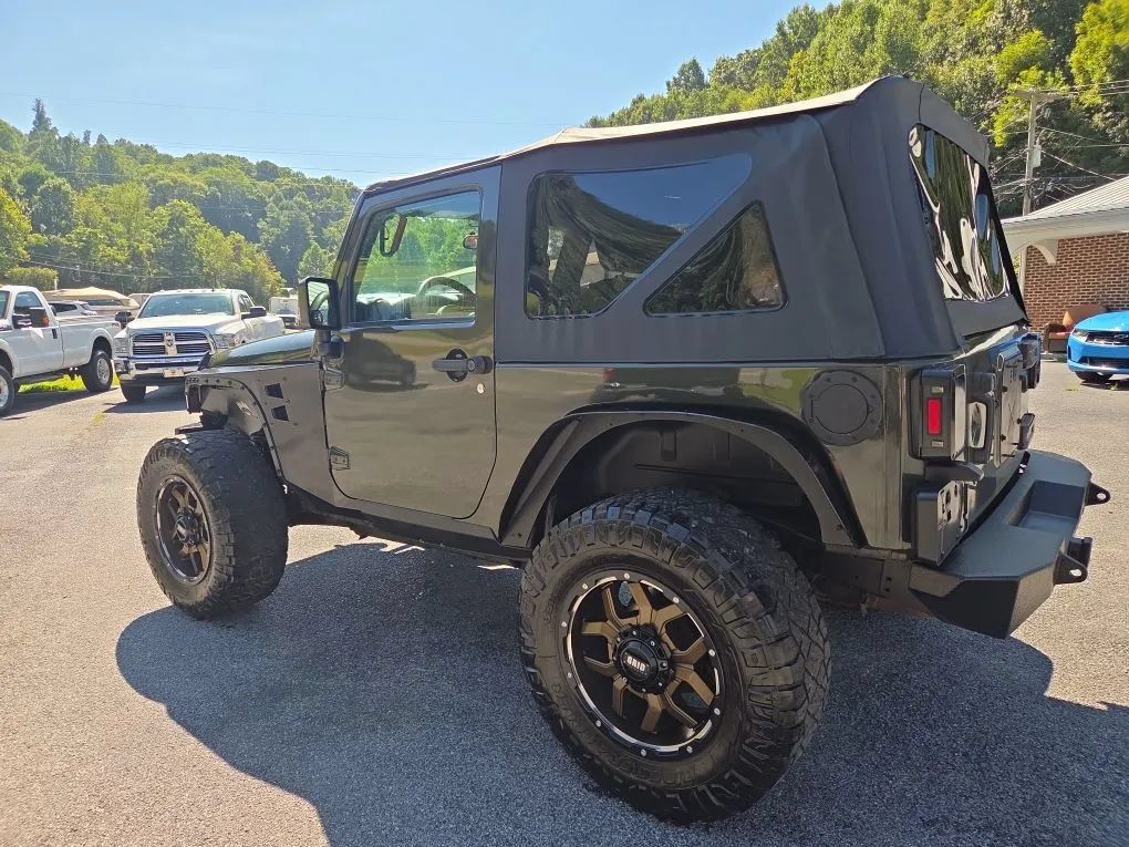 Used 2015 Jeep Wrangler Sport AWD/4WD image 8