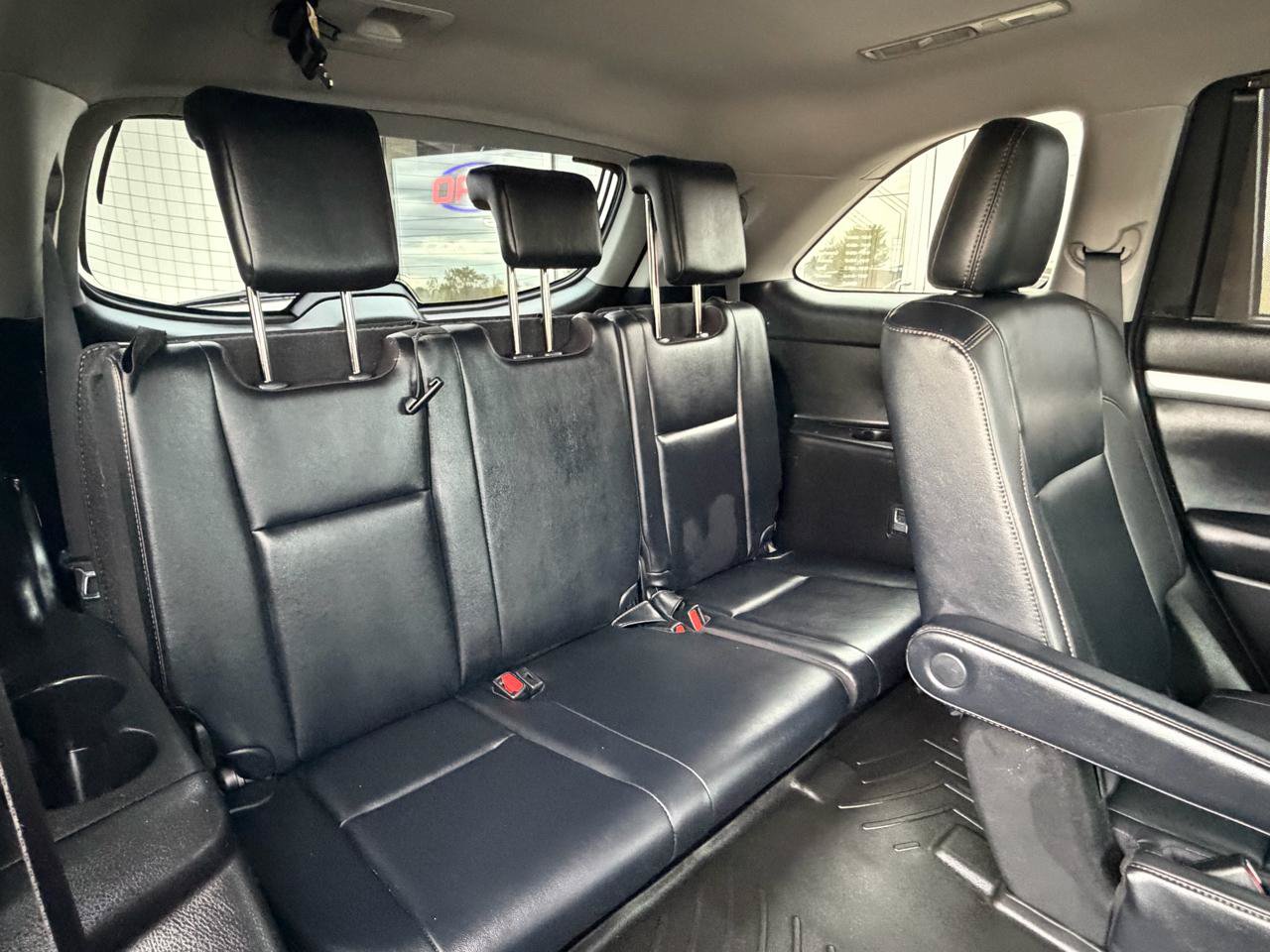 Used 2019 Toyota Highlander XLE FWD image 31