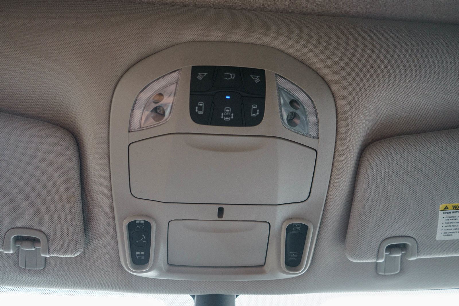 Used 2023 Chrysler Pacifica Limited FWD image 20