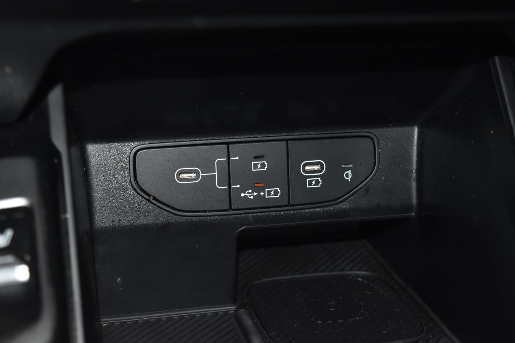 Used 2024 Kia Sorento S AWD/4WD image 14