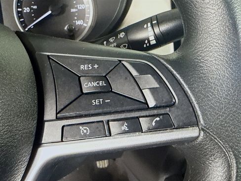 Used 2021 Nissan Versa SV image 15