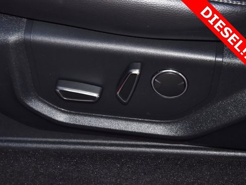 Used 2018 Ford F150 Lariat w/ Equipment Group 502A Luxury image 36