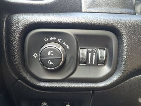 Used 2025 RAM 1500 Big Horn AWD/4WD image 11