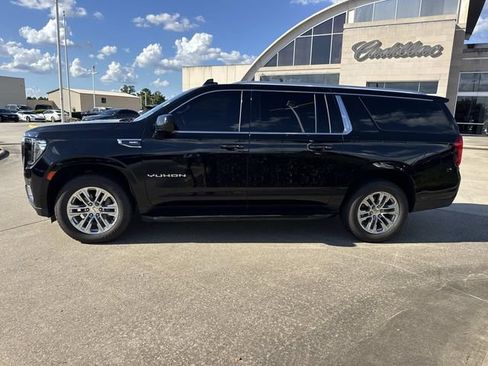 Used 2022 GMC Yukon XL SLE w/ Gmc Pro Safety Plus Package RWD image 8