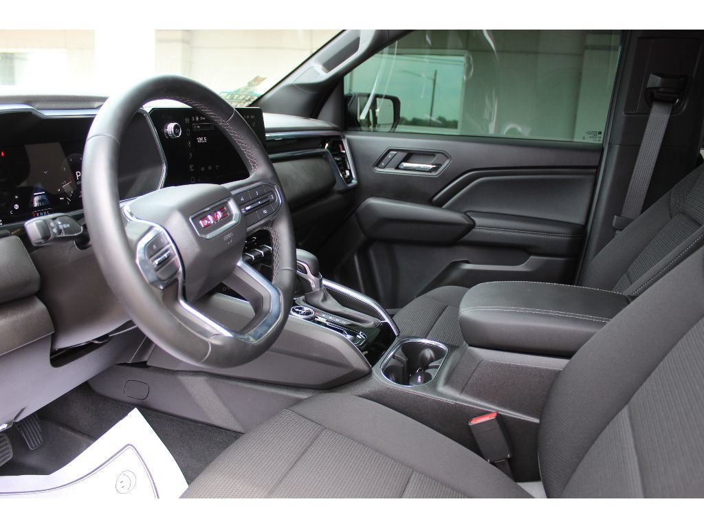Used 2025 GMC Canyon Elevation w/ Convenience Package AWD/4WD image 8