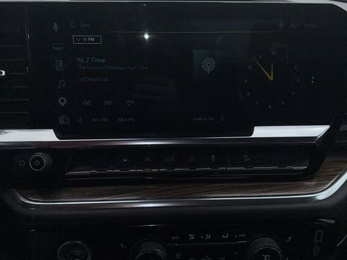 Used 2024 Chevrolet Silverado 1500 LT w/ Z71 Off-Road Package image 12