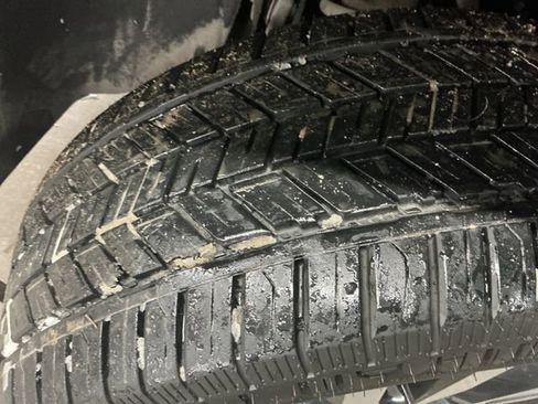 Used 2019 Chevrolet Suburban Premier image 16