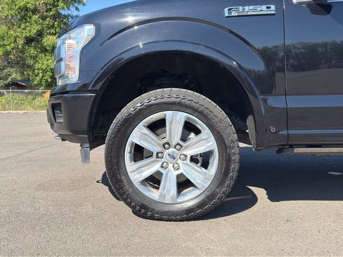 Used 2019 Ford F150 Platinum w/ Equipment Group 701A Luxury AWD/4WD image 6