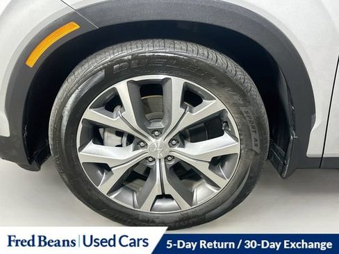 Used 2022 Hyundai Palisade SEL w/ 8P Bench Seat Package AWD/4WD image 39