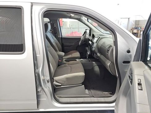 Used 2019 Nissan Frontier SV image 20