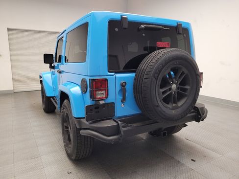 Used 2017 Jeep Wrangler Sahara AWD/4WD image 6
