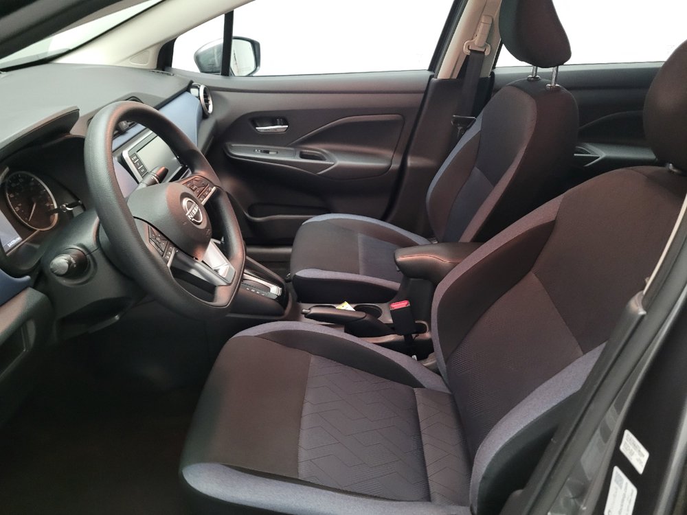 Used 2025 Nissan Versa SV FWD image 17