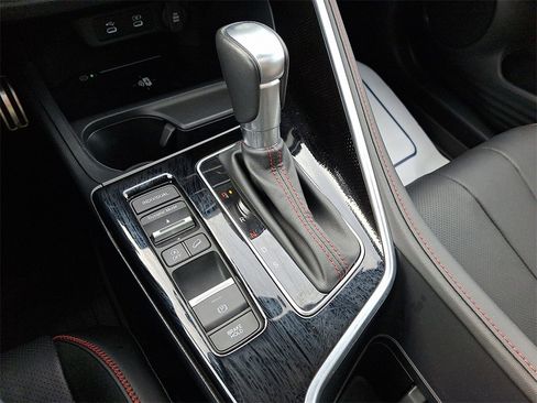 Used 2025 Acura ADX A-Spec image 15