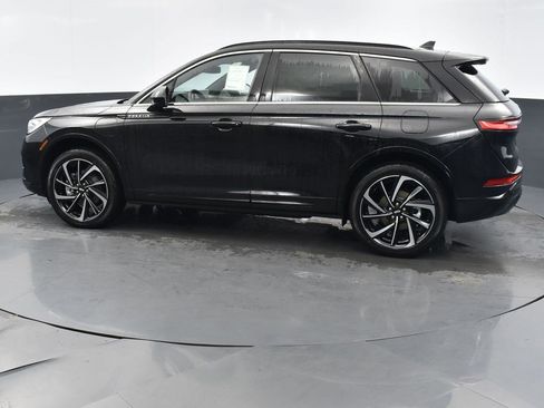 New 2025 Lincoln Corsair Grand Touring image 4