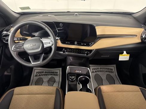 New 2026 Chevrolet Equinox ACTIV w/ Convenience Package III FWD image 24