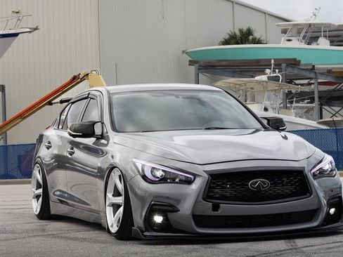 Used 2016 INFINITI Q50 3.0t Premium w/ Driver Assistance Package image 3