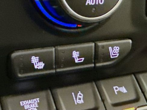 Used 2021 Chevrolet Silverado 2500 LTZ w/ Carhartt Edition image 21