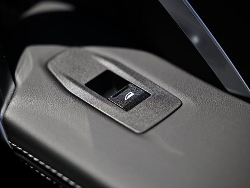 New 2026 BMW X1 xDrive28i w/ Technology Package image 38