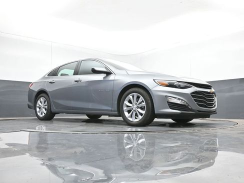Used 2024 Chevrolet Malibu LT image 40