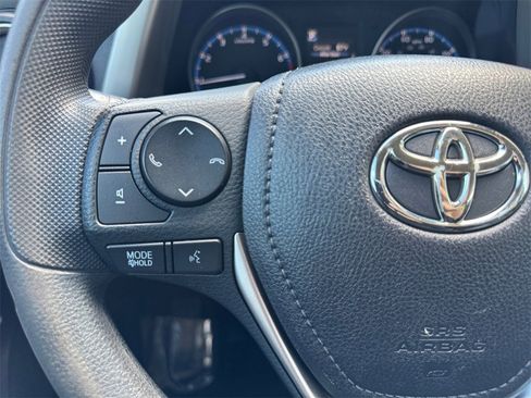 Used 2017 Toyota RAV4 LE image 21